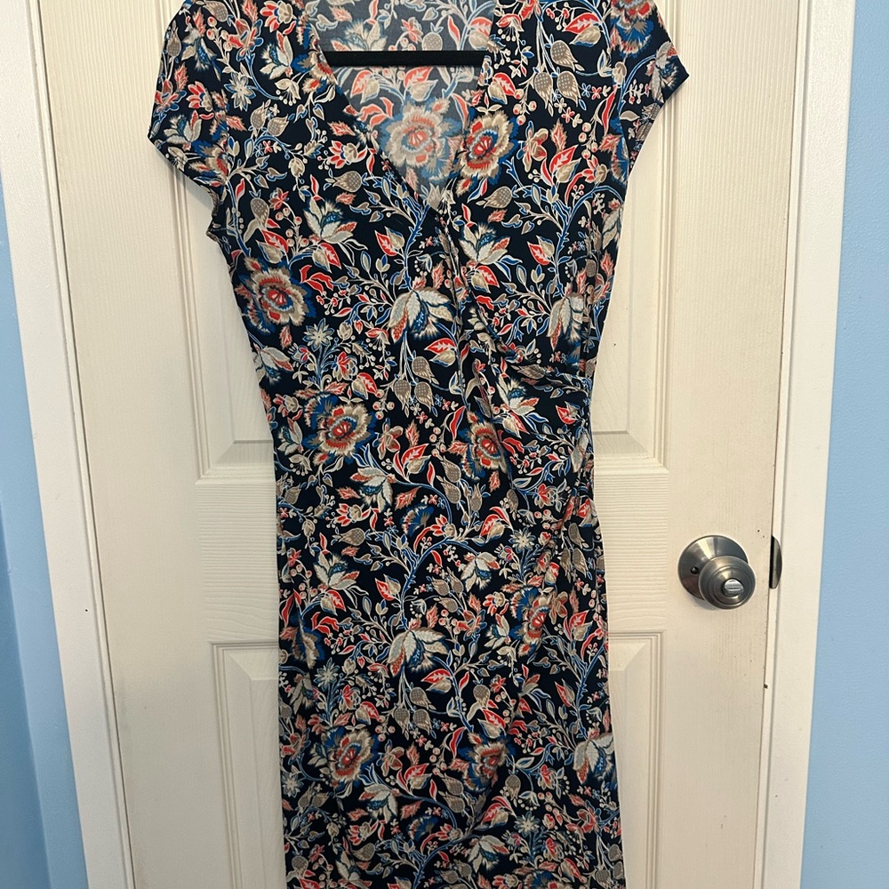 Jones New York Blue and Pink Sheath Dress with Flutter Sleeves